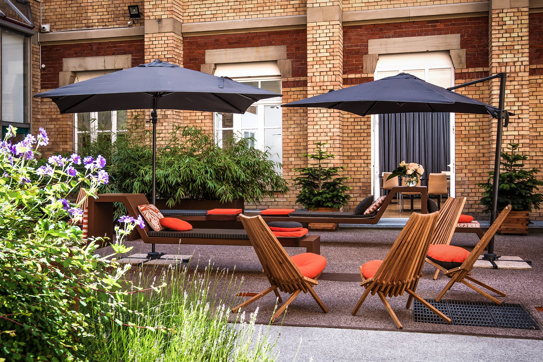 terrasse aménagée en été